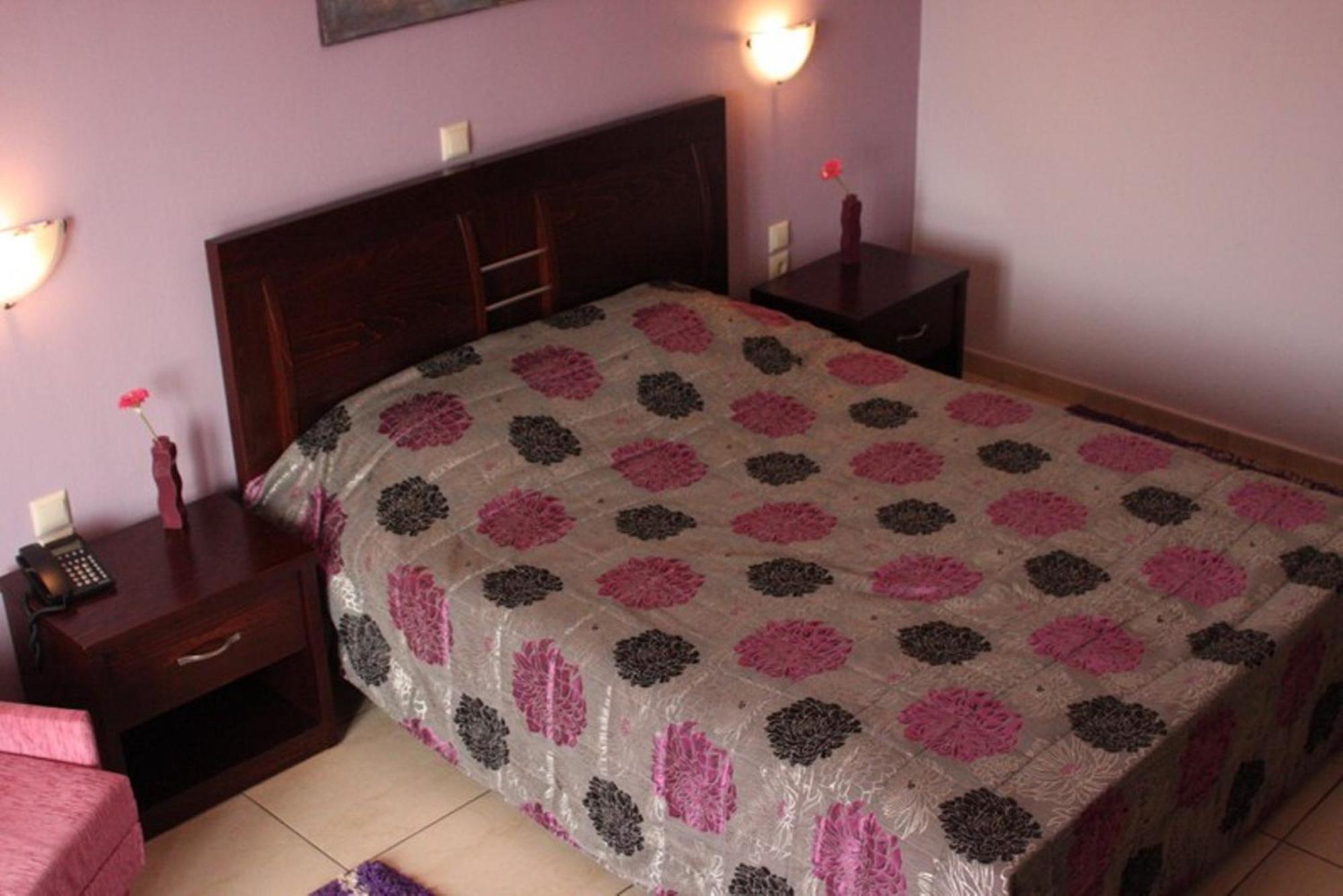 Lozitsi Hotel Veria  Bagian luar foto